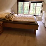 Family House Near With Garden Vila Sarup